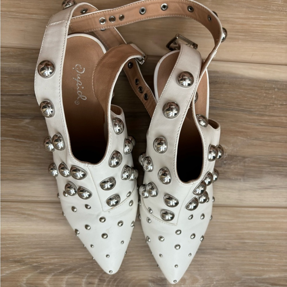 Qupid white sling back buckle boots with silver size 8